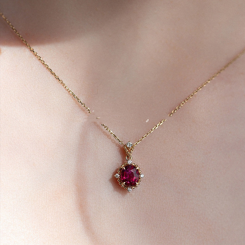 Noxypera 18K Gold Rouge Ruby Vintage Necklace