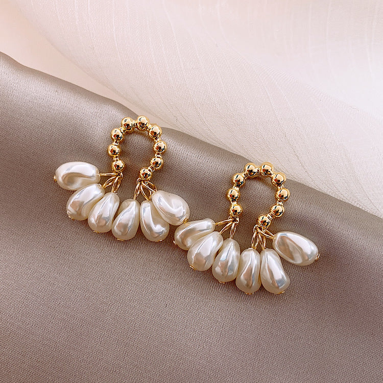 Noxypera Baroque Pearl Earrings