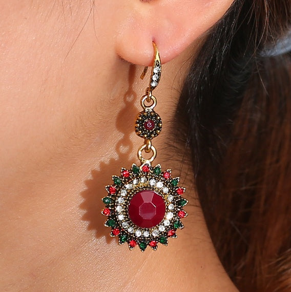 Noxypera Traditional Ruby Earring