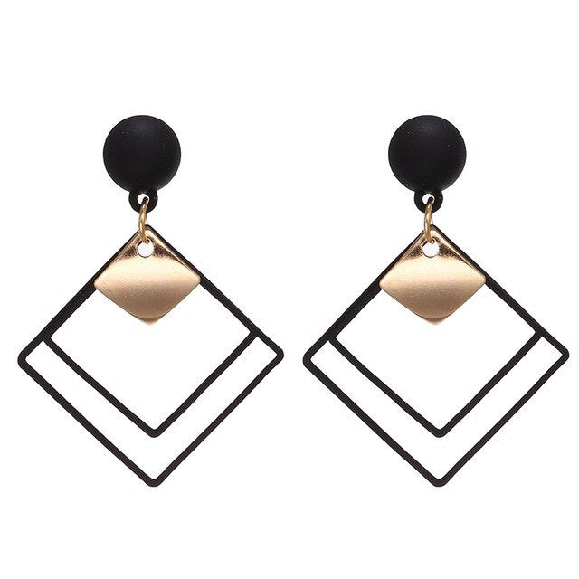 Noxypera Heart Stud Earrings