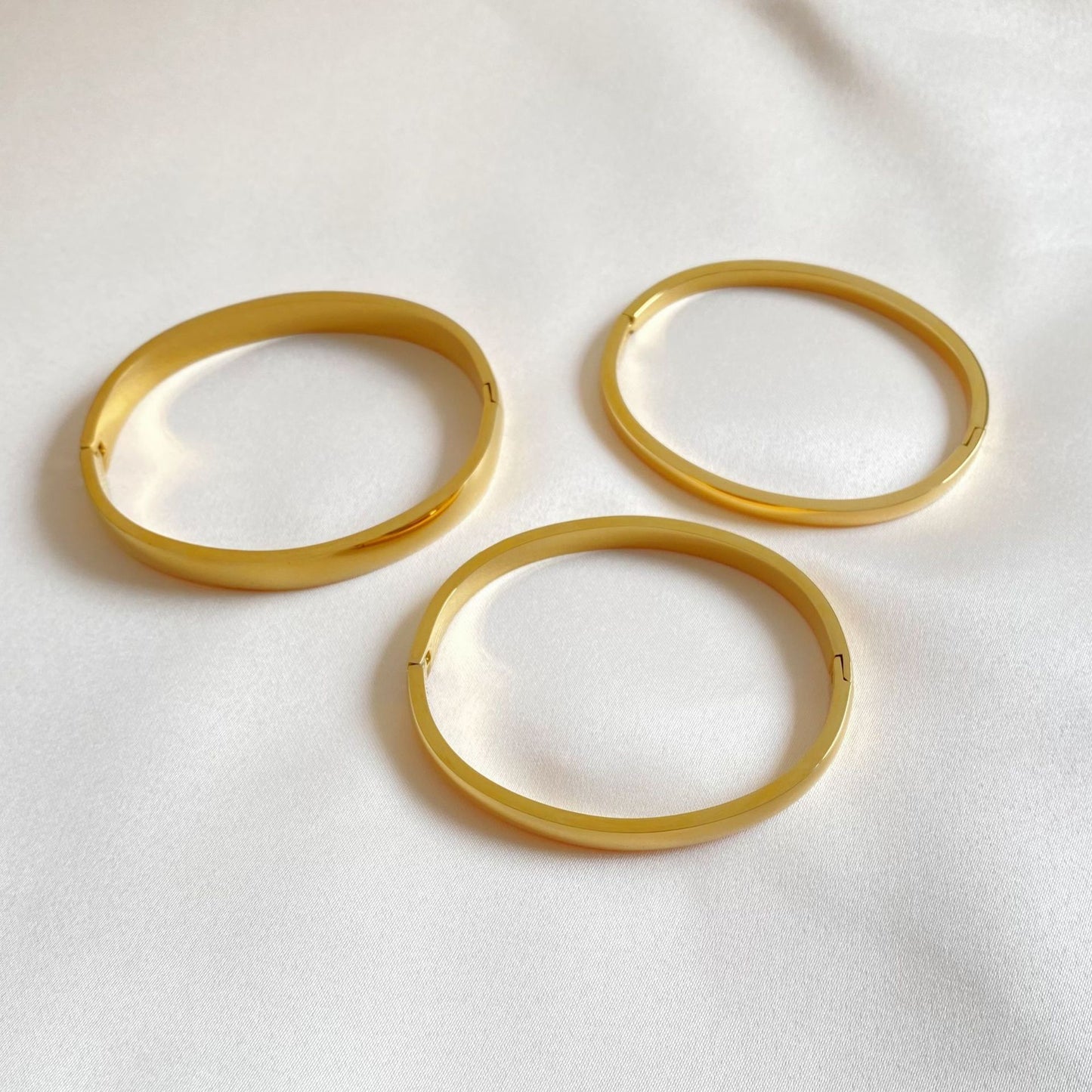 Noxypera Stainless Steel Gold Bracelet