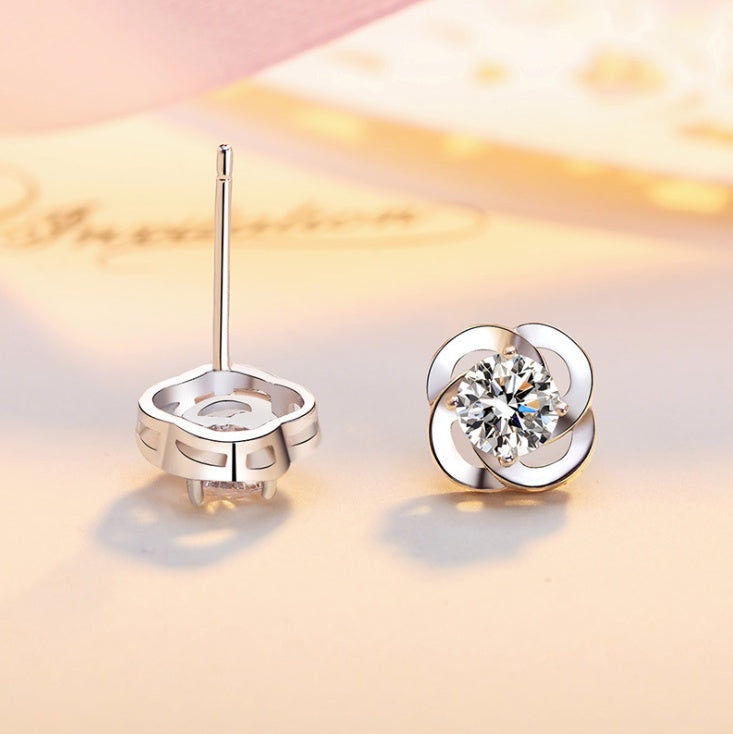 Noxypera Sterling Silver Clover Earrings