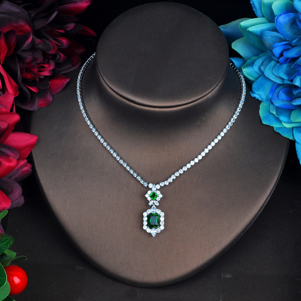 Noxypera Dark Green Pendant Necklace Earring Set