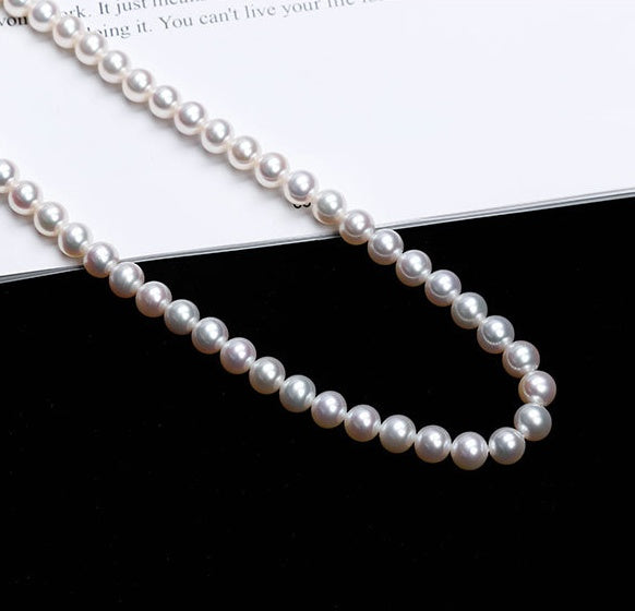 Noxypera Pearl Necklace