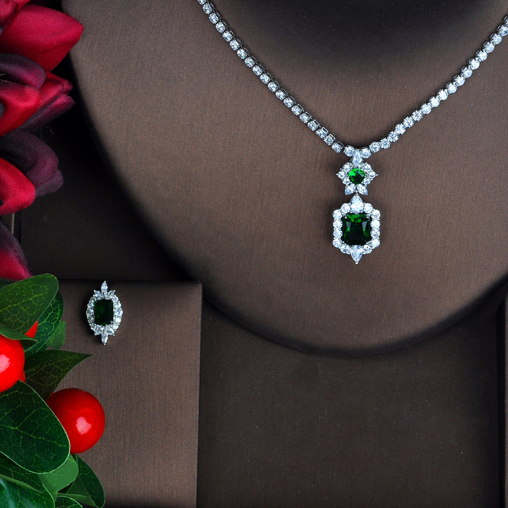 Noxypera Dark Green Pendant Necklace Earring Set