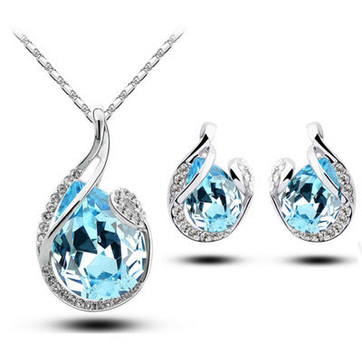 Noxypera Rhinestone Earring Necklace