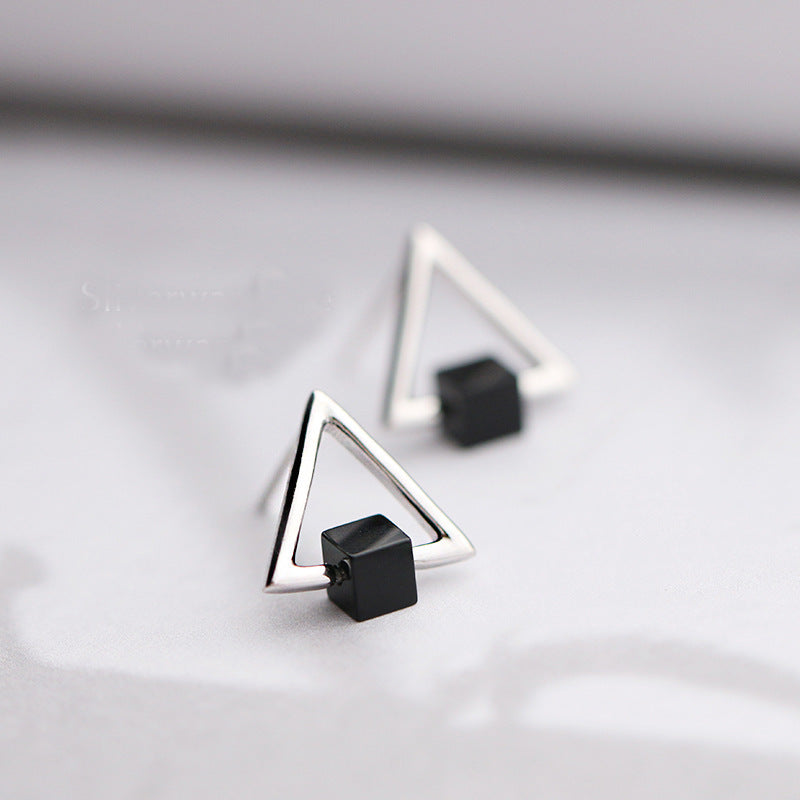 Noxypera S925 Geometric Triangle Black Earring