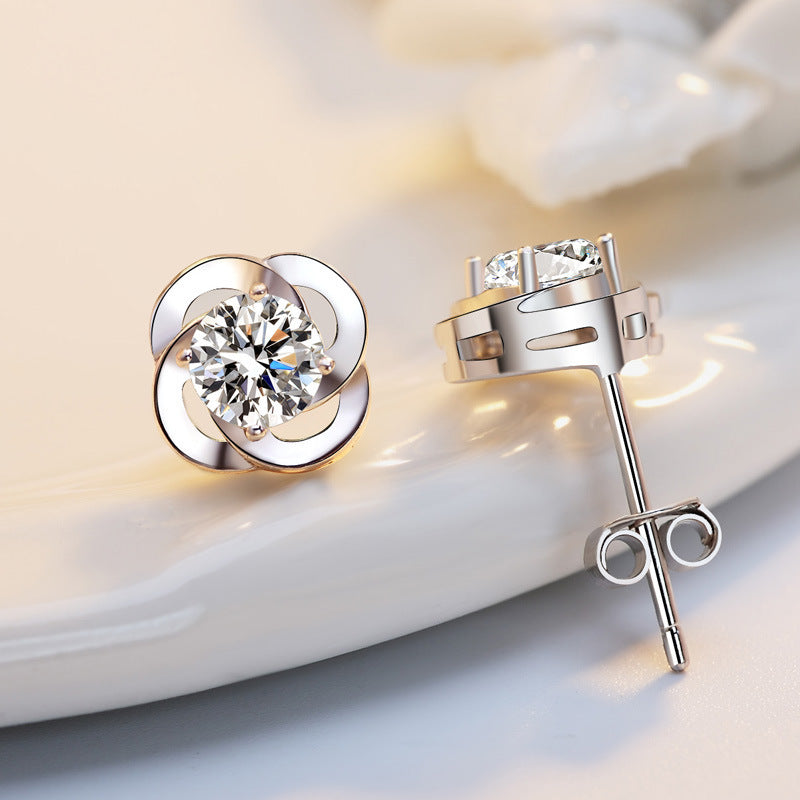 Noxypera Sterling Silver Clover Earrings