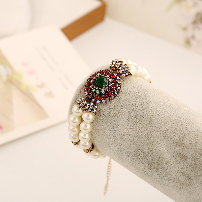 Noxypera Luxury Pearl Bracelet