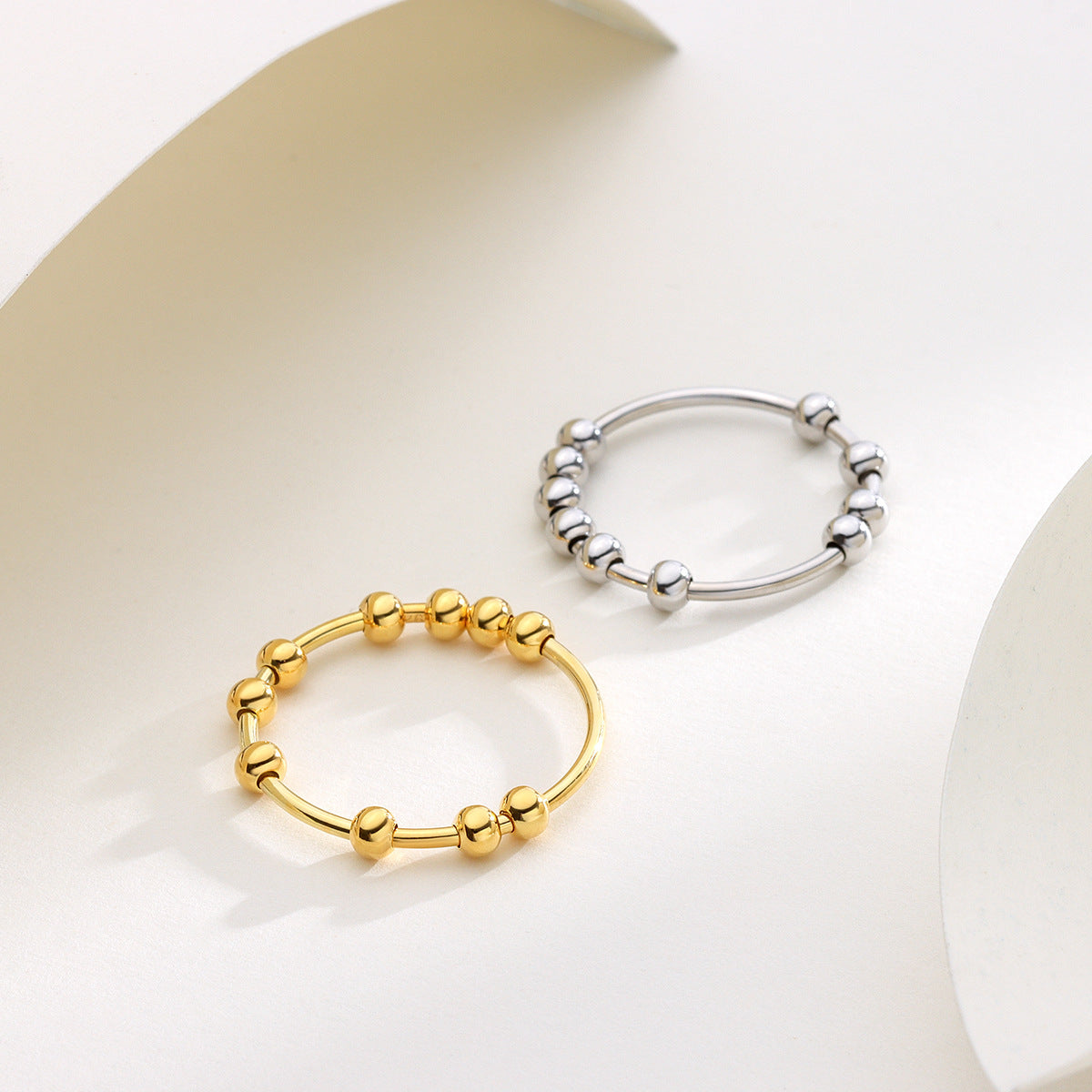Noxypera Calm Loop S925 Sterling Silver Ring