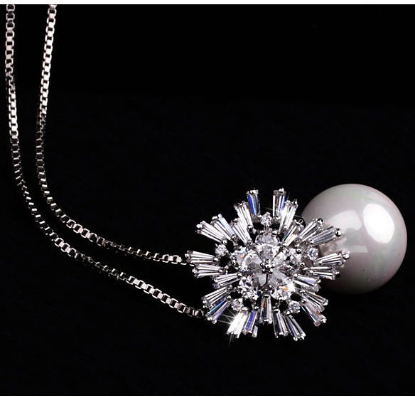 Noxypera Pearl Zircon Necklace