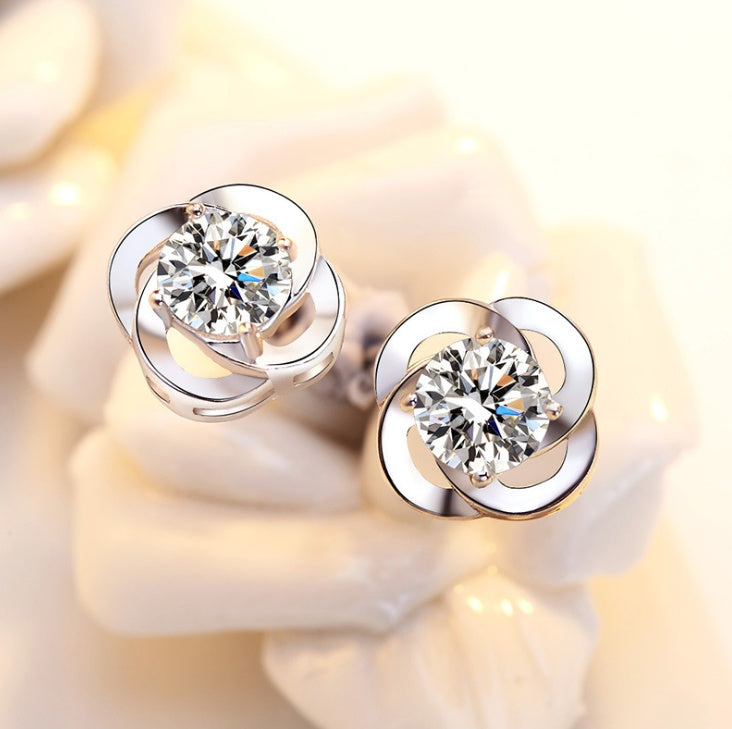 Noxypera Sterling Silver Clover Earrings