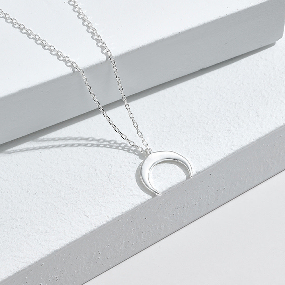 Noxypera Sterling Silver Moon Pendant Necklace