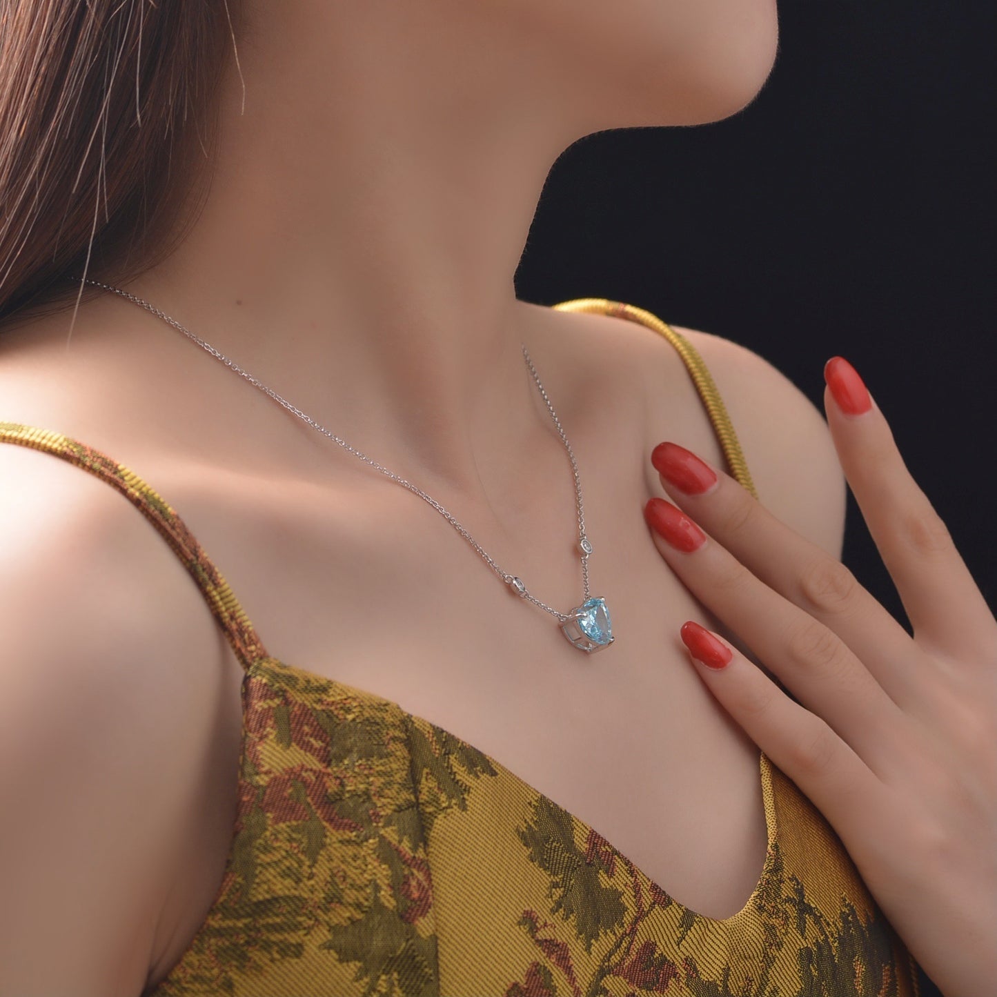 Noxypera S925 Sterling Silver Zircon Ocean Blue Heart-Shaped Necklace