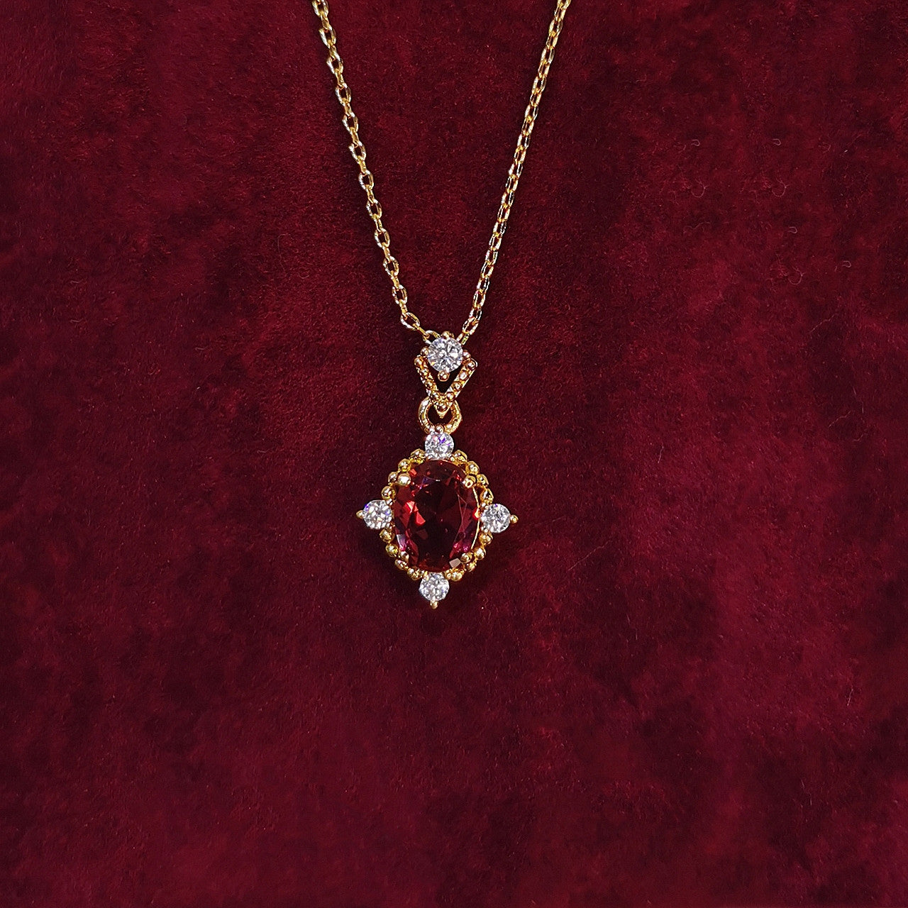 Noxypera 18K Gold Rouge Ruby Vintage Necklace