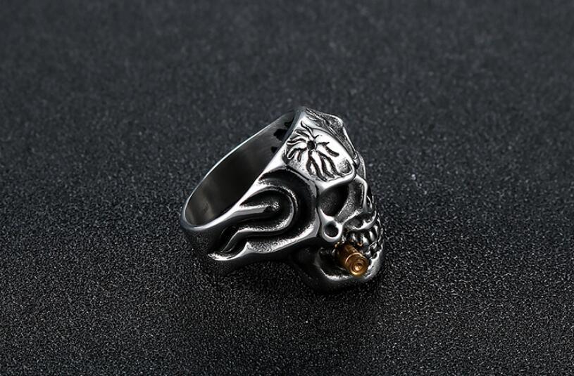 Noxypera Skull Steel Ring