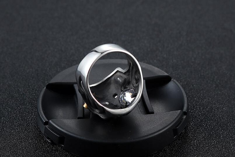 Noxypera Skull Steel Ring