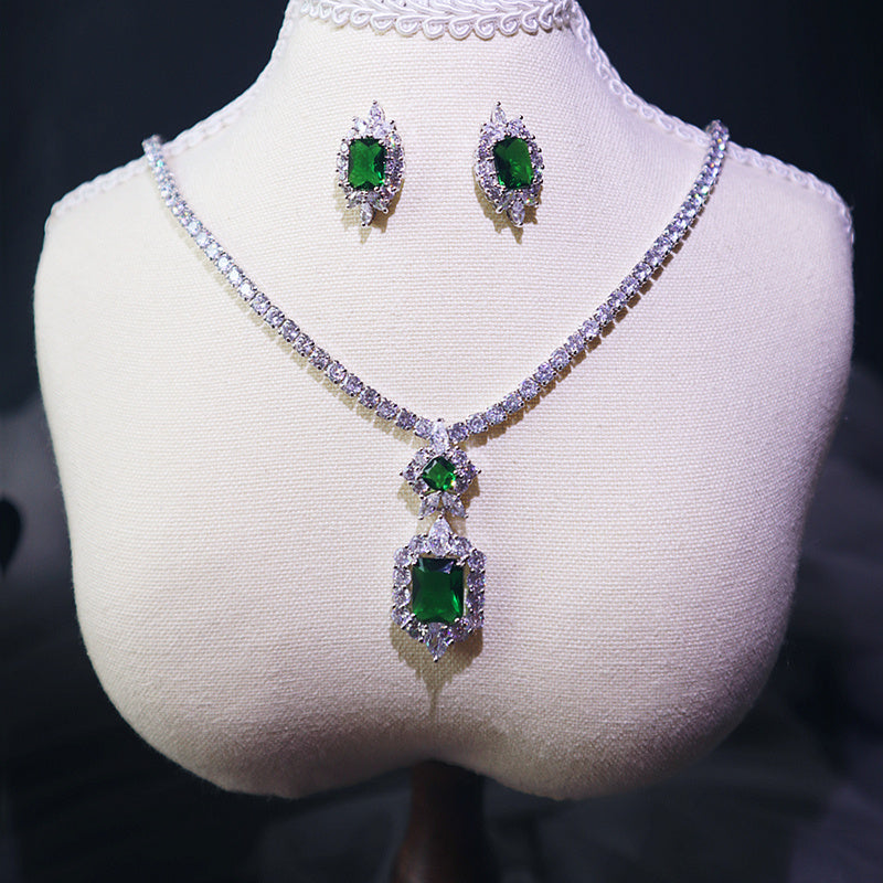 Noxypera Dark Green Pendant Necklace Earring Set