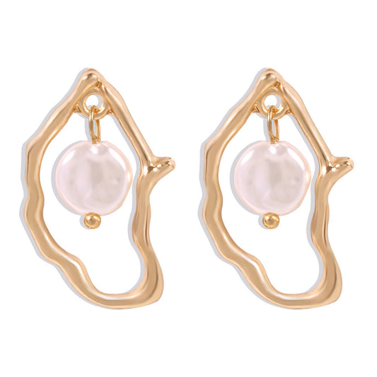 Noxypera Irregular Pearl Earrings