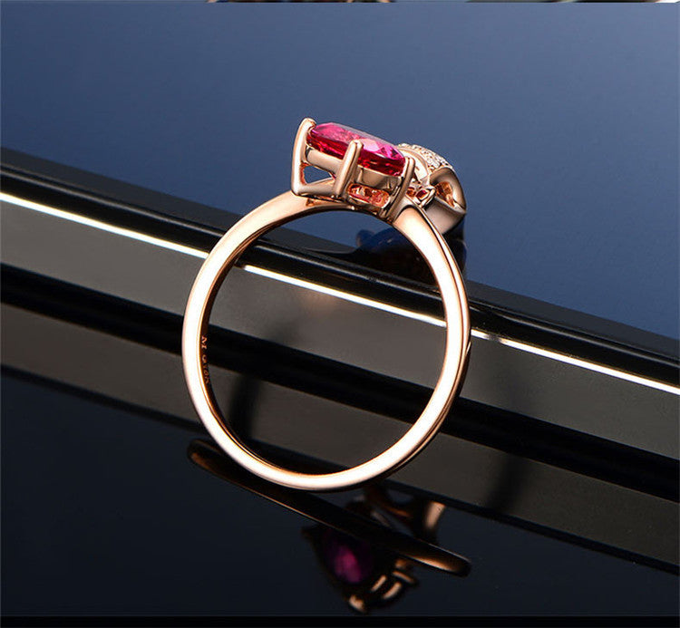 Noxypera Rose Gold Fox Ruby Ring
