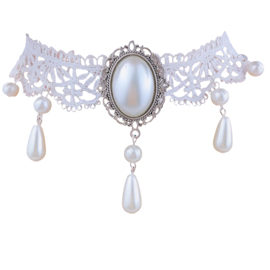 Noxypera  Crystal Lace Necklace