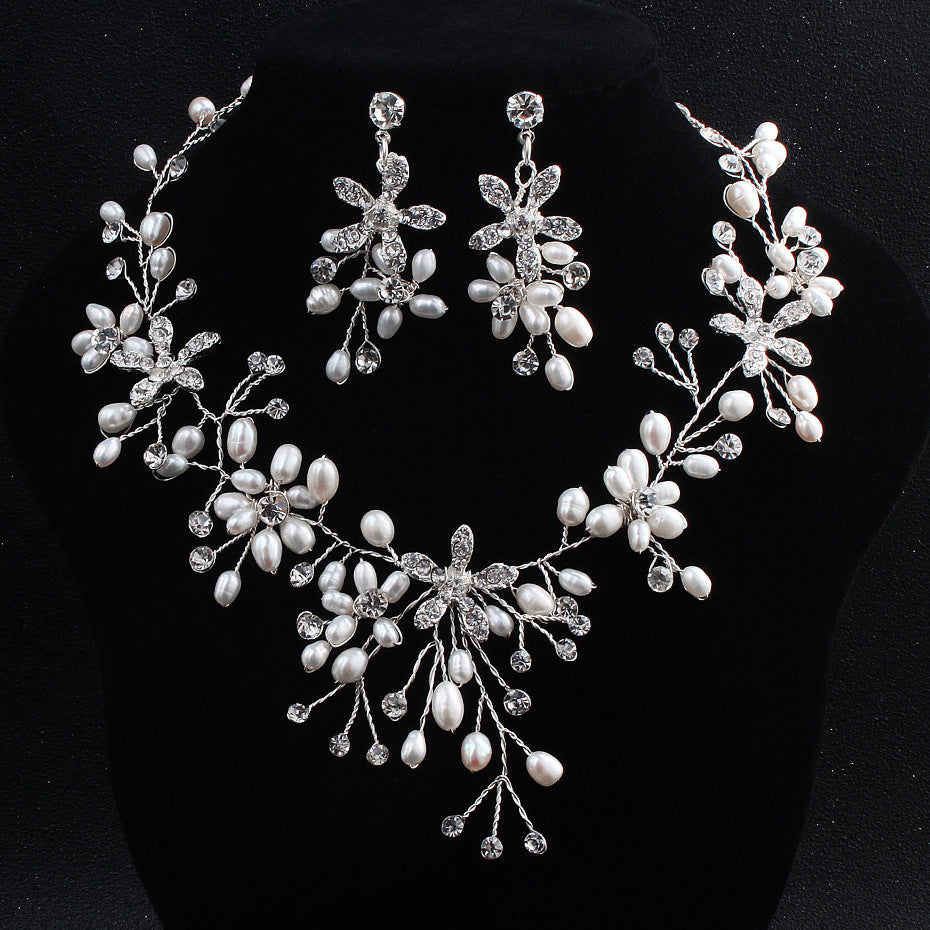 Noxypera Pearl Necklace And Earring Set