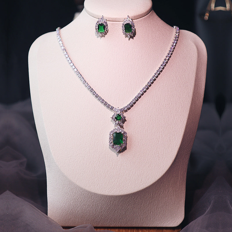 Noxypera Dark Green Pendant Necklace Earring Set