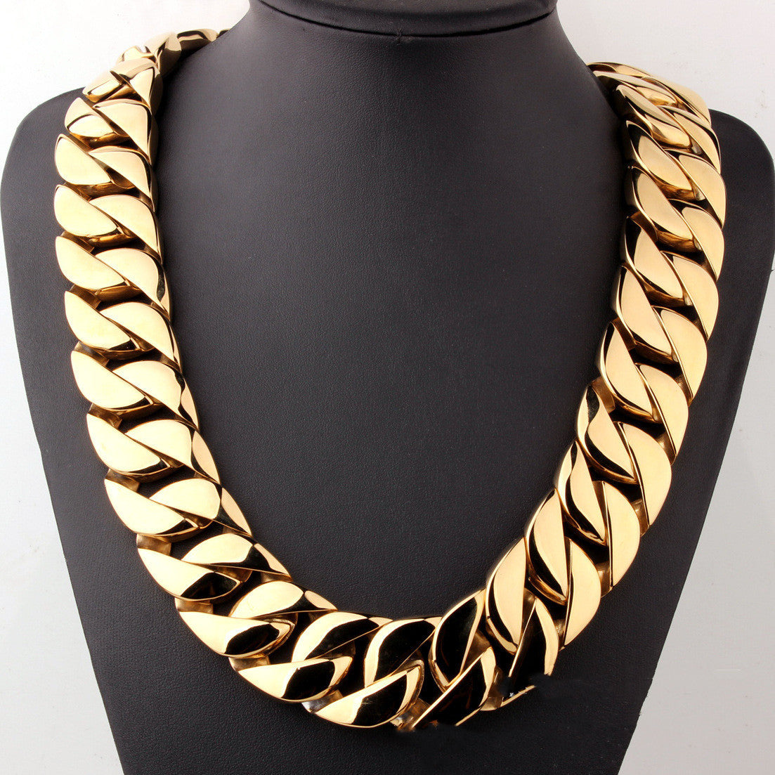 Noxypera Titanium Steel Vacuum Plating Men's Necklace