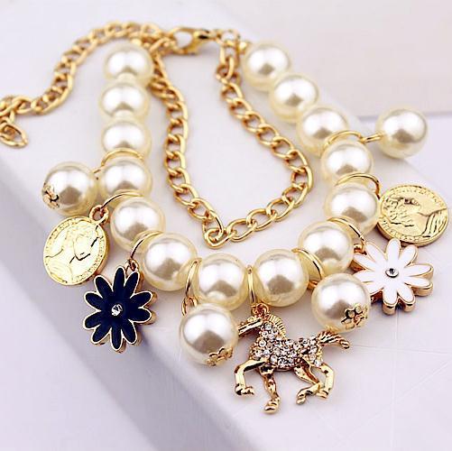 Noxypera Pearl Flower Bracelet