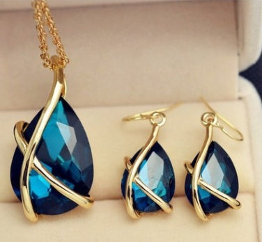 Noxypera Pendant Necklace Earrings Set