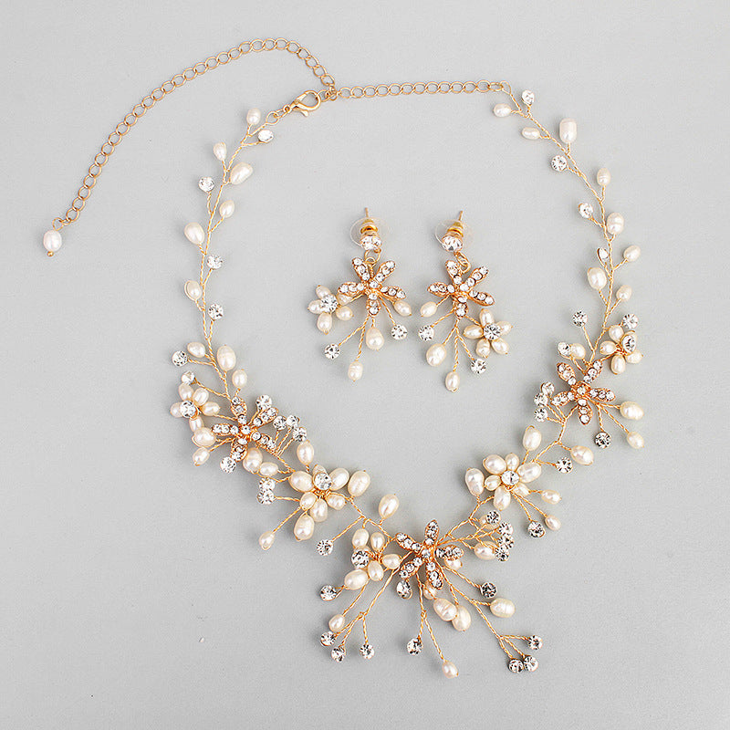 Noxypera Pearl Necklace And Earring Set