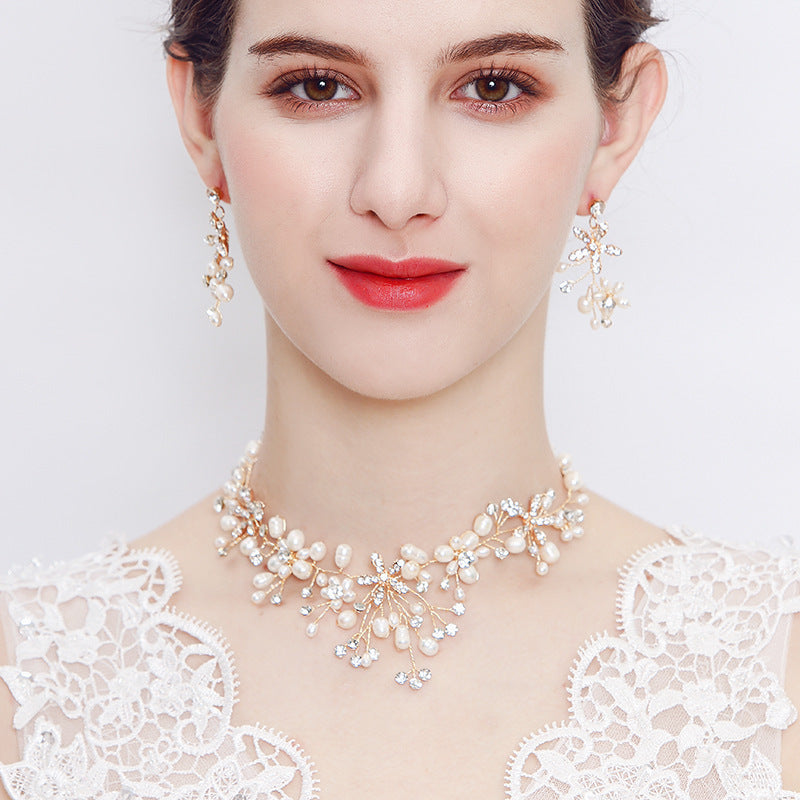 Noxypera Pearl Necklace And Earring Set