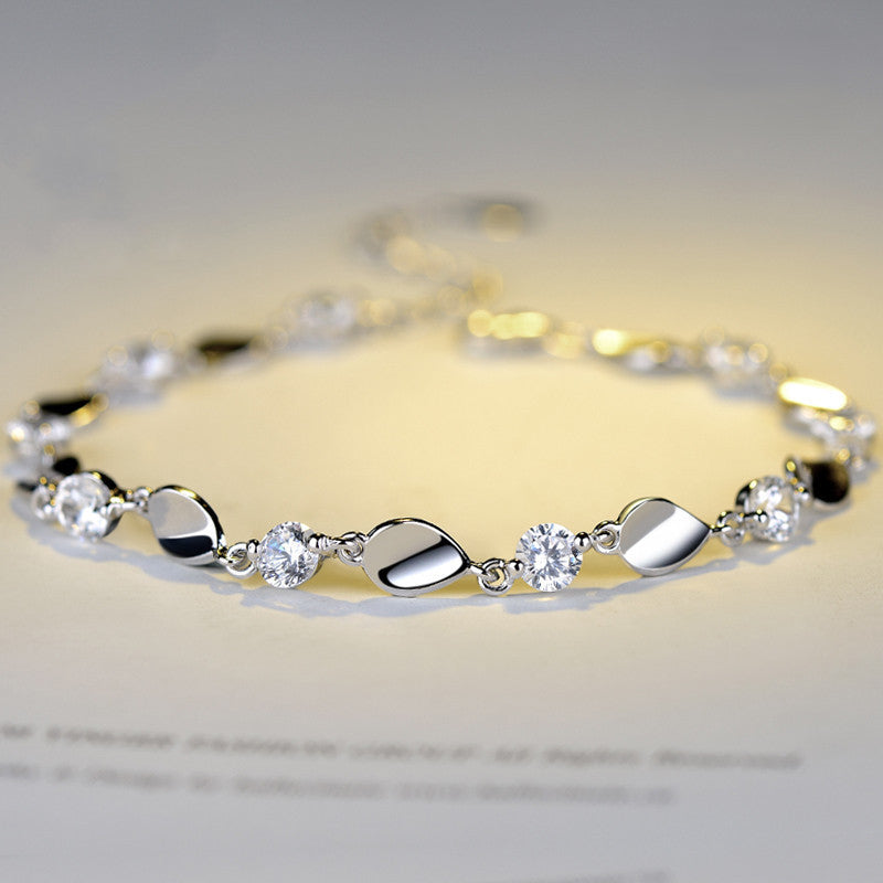 Noxypera 925 Sterling Silver Diamond-Encrusted  Bracelet