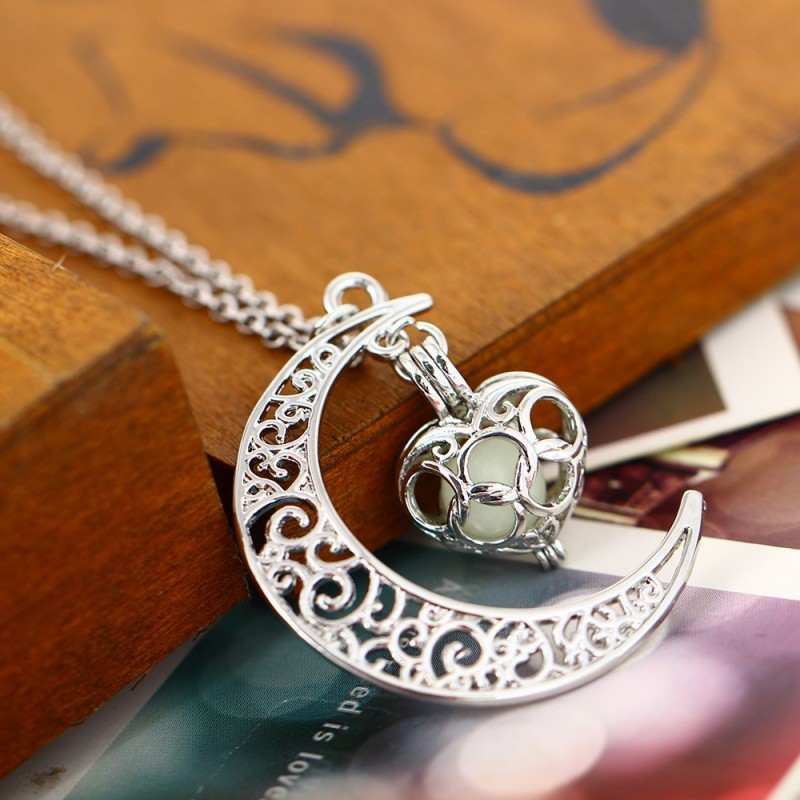 Noxypera Glowing Silver Plated Chain Necklaces